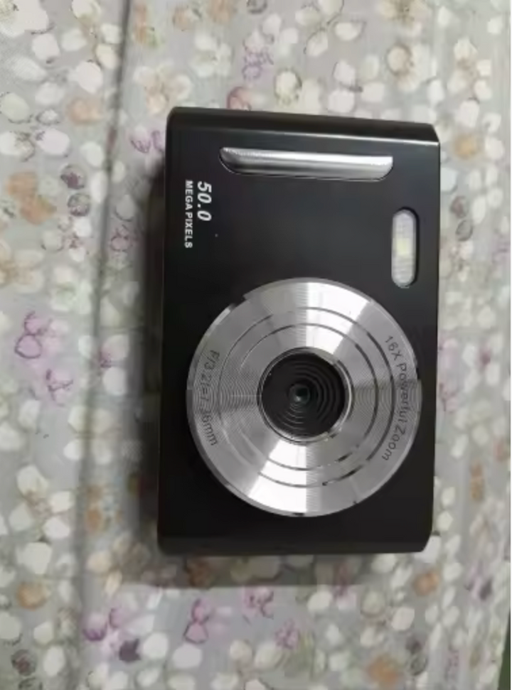 Black Sunfilms camera photographed by a verified customer